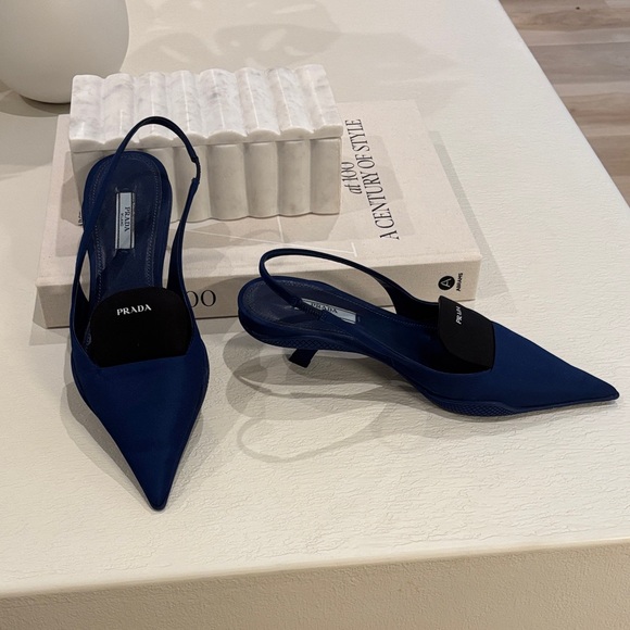 Prada Women's Navy Slingback Heels - Picture 1 of 6